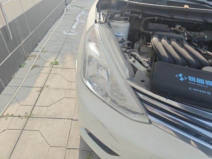 2015 1.6XE CVT Comfort photo 7