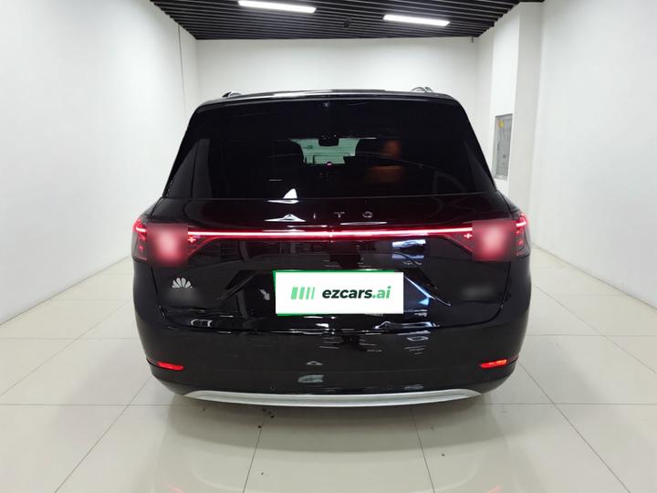 HIMA AITO M9 2024 EREV Ultra 42kWh 6-Seater photo 5