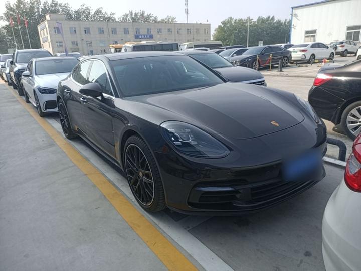 2017 Panamera 3.0T photo 3