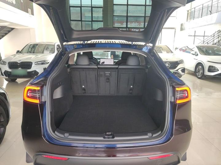 Model Y 2022 Long Range AWD photo 8