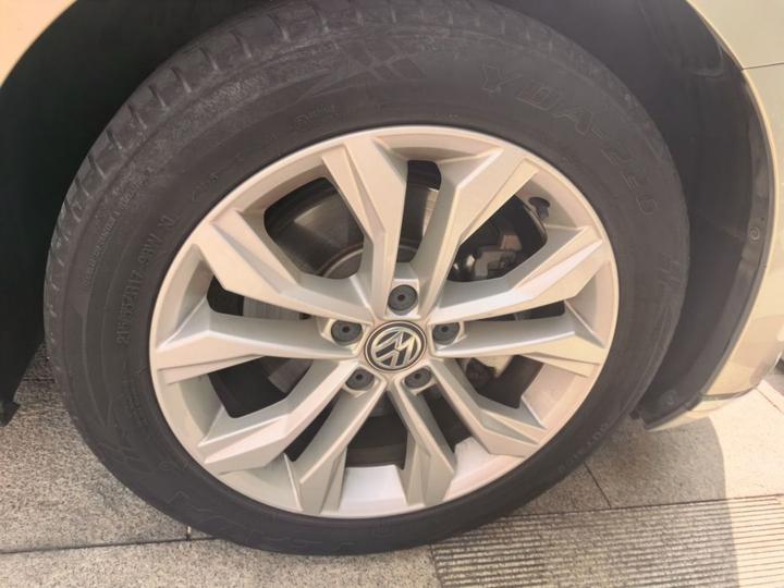 Magotan 2018 Facelift 330TSI DSG Luxury photo 8