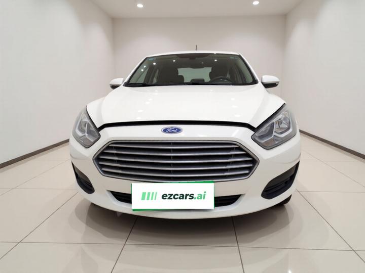 Escort 2017 Facelift 1.5L MT Comfort photo 2