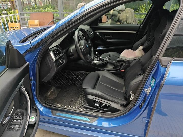 3 SeriesGT 2019 320i M Sport Package photo 7