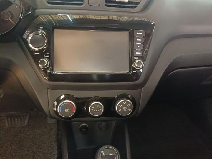 K2 2015 Hatchback 1.4L AT GLS photo 8