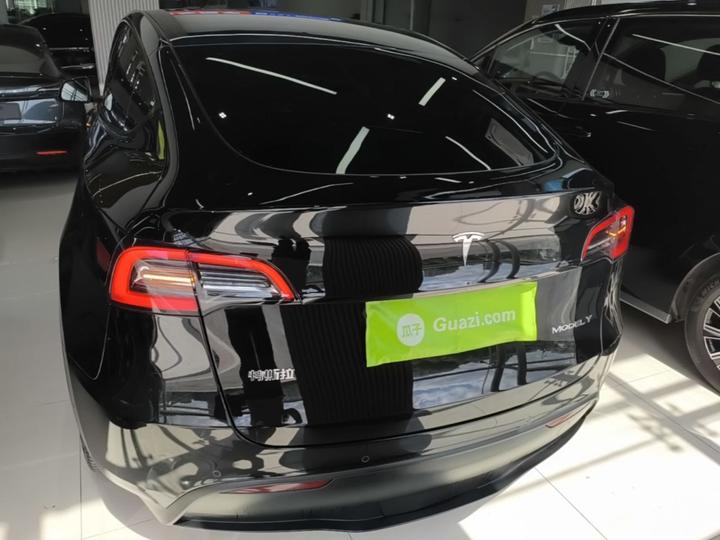 Model Y 2022 RWD photo 3