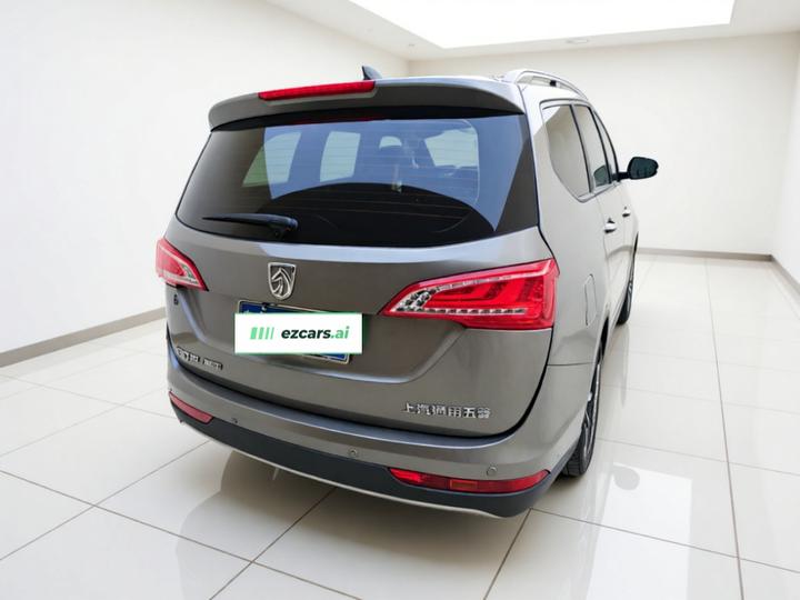 730 2017 1.8L iAMT Exclusive 7-Seater photo 3