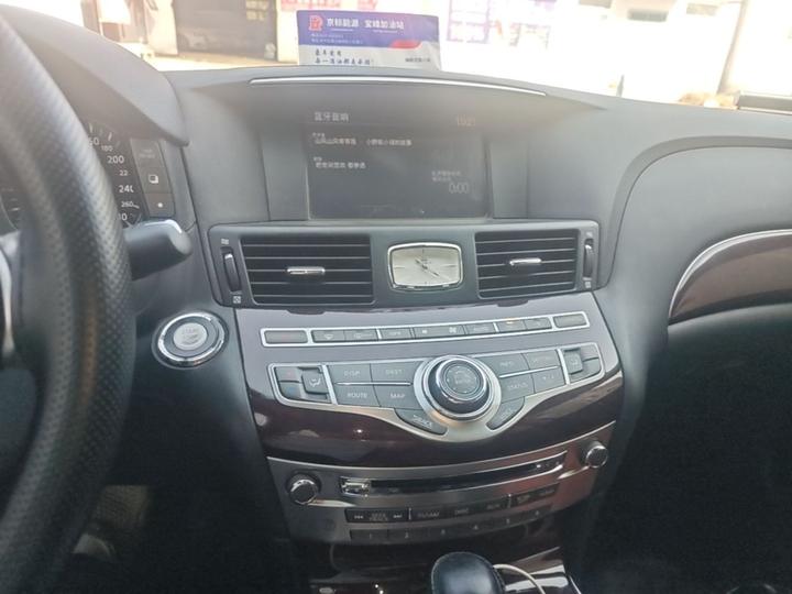 Q70 2013 Q70L 2.5L photo 8