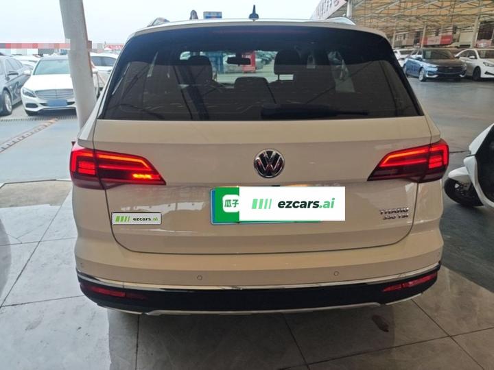 Tharu 2020 Facelift 330TSI AWD Luxury PLUS China VI photo 5