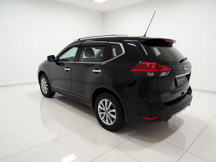 X-Trail 2017 2.0L CVT Comfort 2WD photo 4