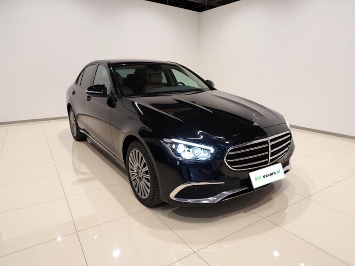 E-Class Imported 2022 E 260 Fashion Sport photo 3