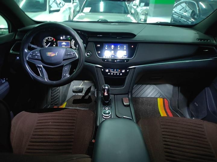 XT5 2020 28T Luxury photo 6