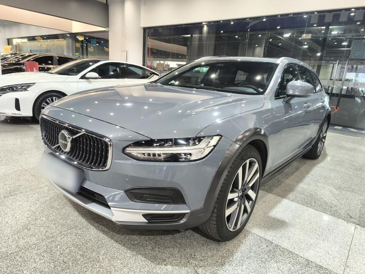 V90 2022 Cross Country B5 AWD