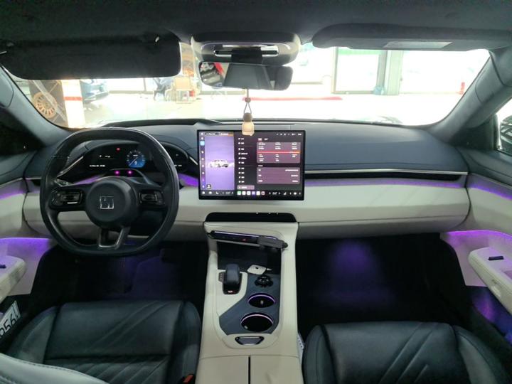 001 2024 YOU 100kWh AWD photo 5