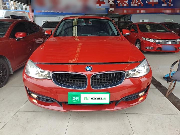 3 SeriesGT 2014 320i Leading photo 2