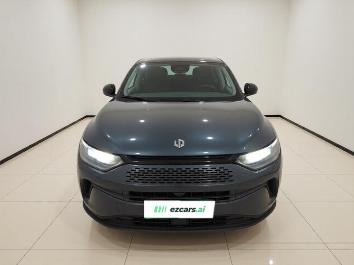 Leapmotor C11 2023 EREV 285 Comfort photo 2