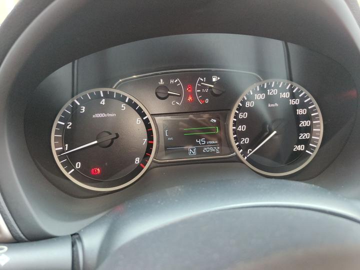 Sylphy 2016 1.6XL CVT Exclusive photo 8
