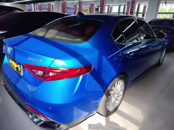 Alfa Romeo Giulia 2017 2.0T 200HP Elite photo 6