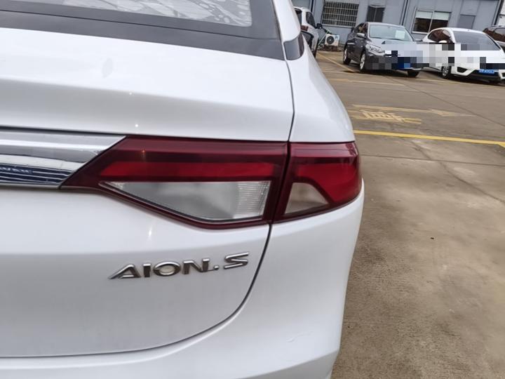 AION S 2019 630 photo 7