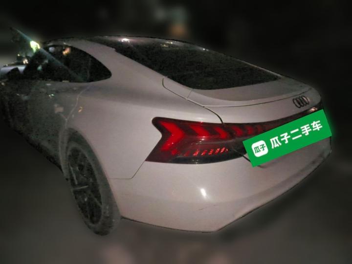 RS e-tron GT 2023 photo 4