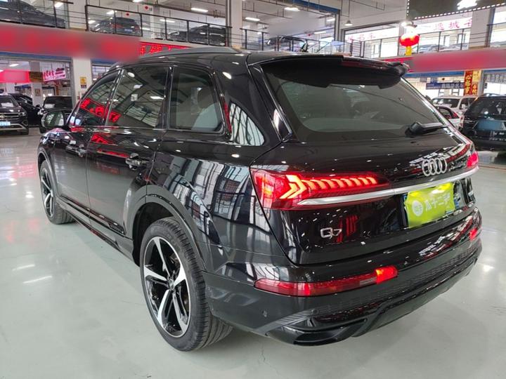 Q7 2020 55 TFSI quattro photo 4
