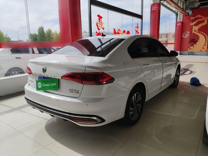 Bora 2023 200TSI DSG photo 6