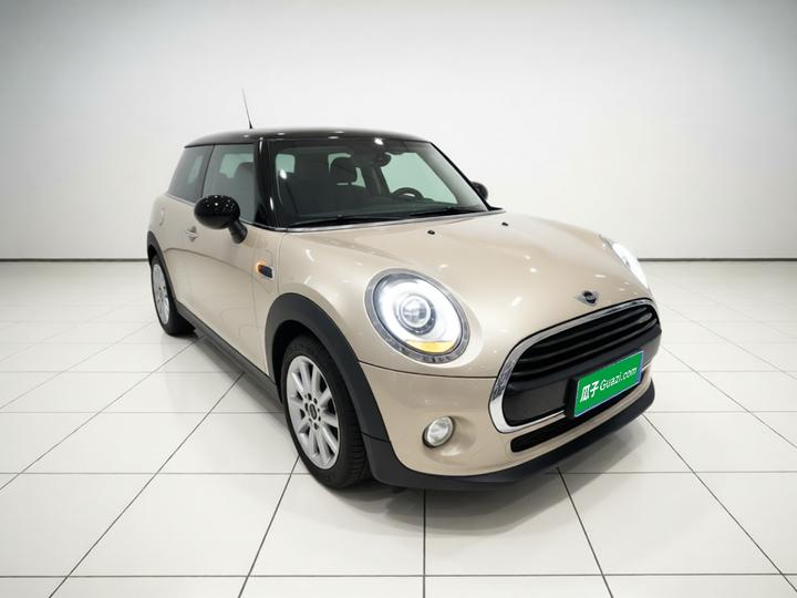 2019 1.5T ONE 5-Door photo 3