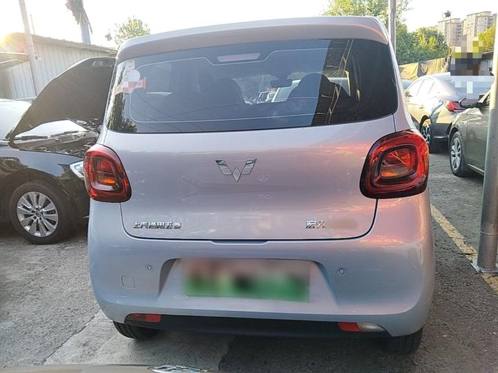 Hongguang MINIEV 2025 4th Gen 4-Door Advanced photo 3