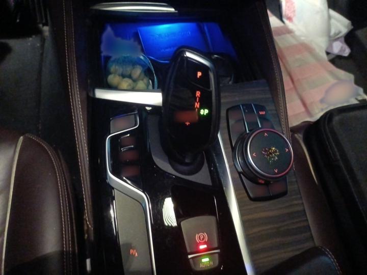 5 Series 2018 Facelift 530Li Leading Luxury photo 6