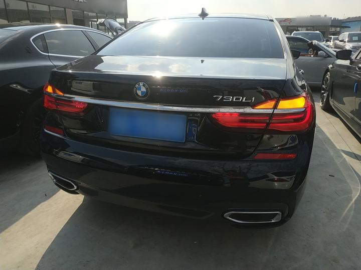 7 Series 2018 730Li Exclusive M Sport Package photo 3