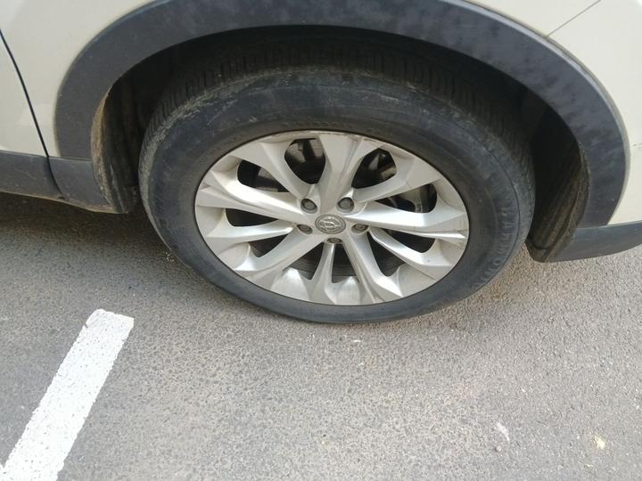 Zhonghua V3 2015 1.5L AT Smart photo 8