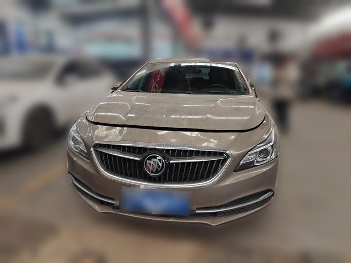 LaCrosse 2016 Facelift 28T Elite photo 2