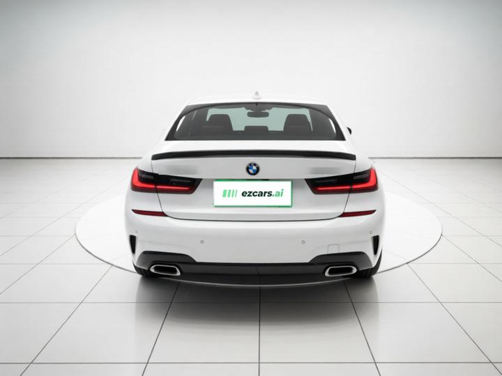 3 Series 2022 325Li M Sport Package photo 5