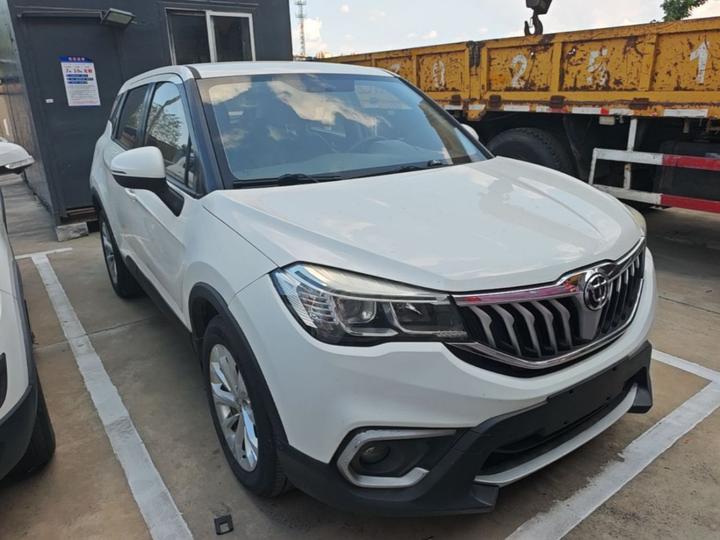 Zhonghua V3 2017 1.5L MT Comfort photo 3