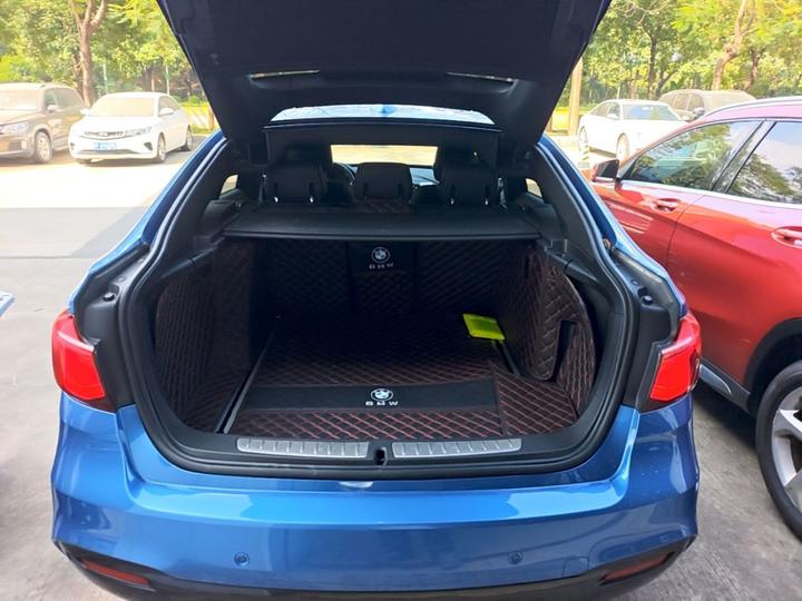 3 SeriesGT 2019 320i M Sport Package photo 8