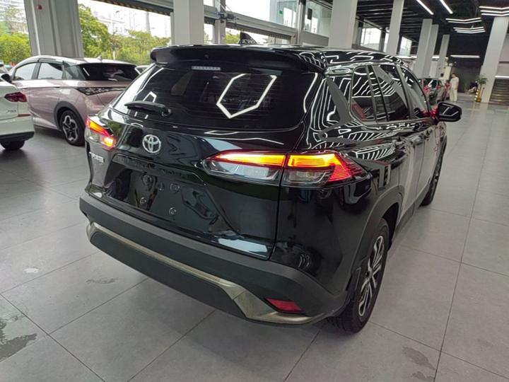 Frontlander 2022 2.0L CVT Luxury photo 6