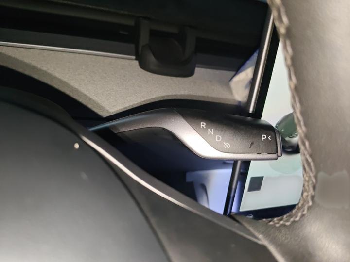 Model Y 2023 Long Range AWD photo 6