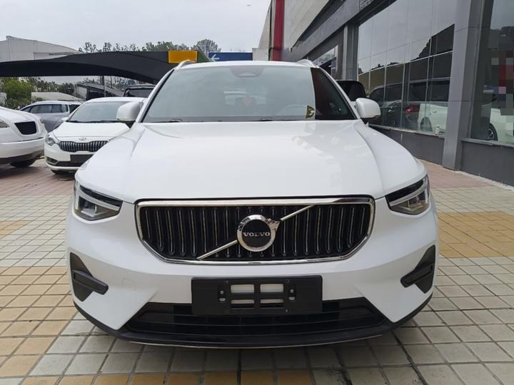 XC40 2024 B3 Luxury photo 2