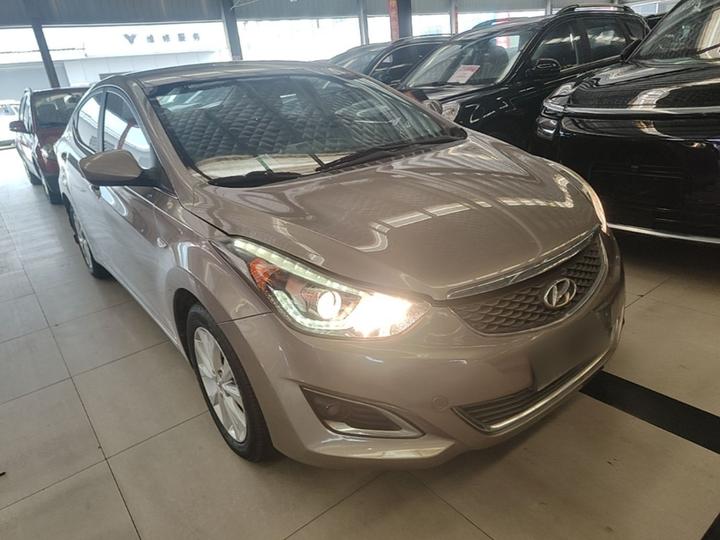 Elantra 2016 1.6L AT Smart photo 3
