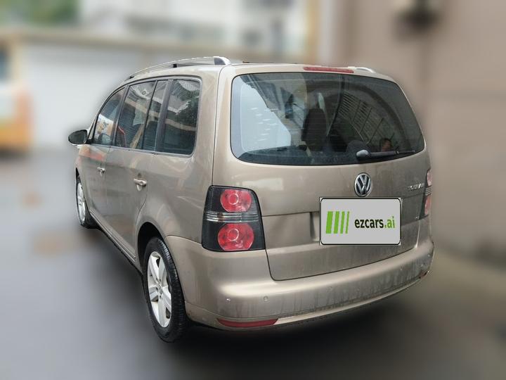 2015 1.4T MT Comfort 5-Seater photo 4