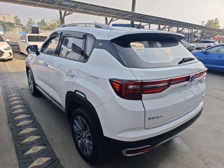 CS35PLUS 2018 1.6L MT China V photo 4