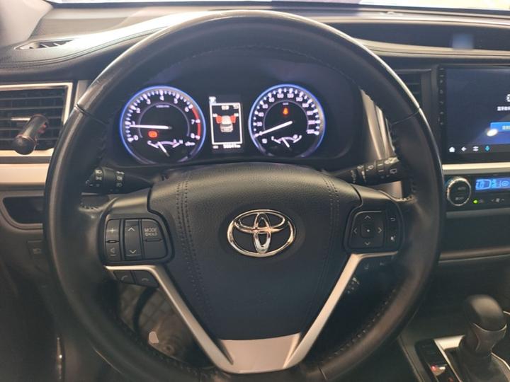 Highlander 2018 2.0T AWD Luxury 7-Seater China VI photo 6