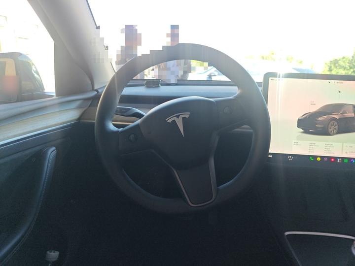 Model Y 2022 Facelift Long Range AWD photo 3