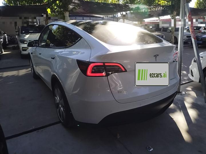 Model Y 2022 Facelift RWD photo 4