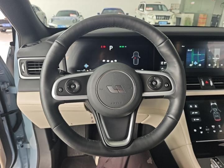 Li Auto ONE 2020 EREV 6-Seater photo 6