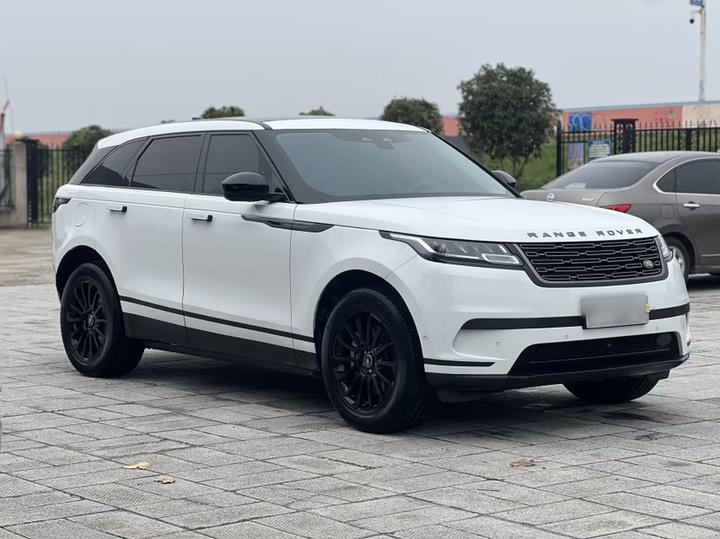 Range Rover Velar 2023 250PS photo 2