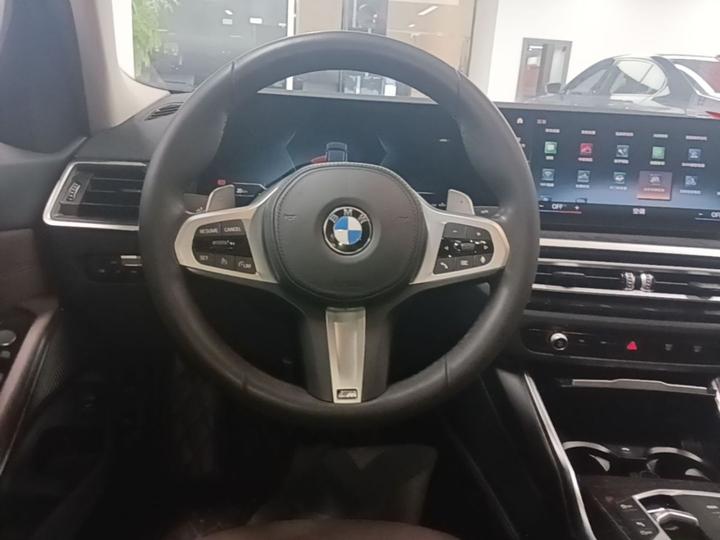 3 Series 2023 325Li M Sport Package photo 6
