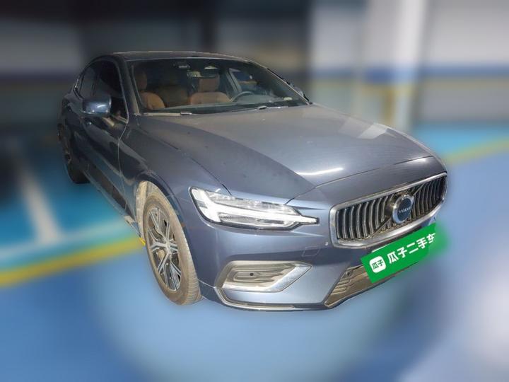 S60 2026 B4 Luxury photo 3