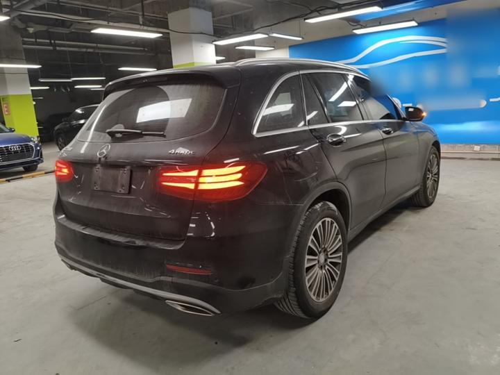 GLC 2017 GLC 200 4MATIC photo 6