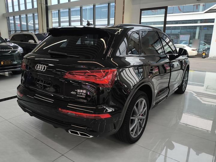 Q5L 2023 40T Luxury Dynamic photo 4