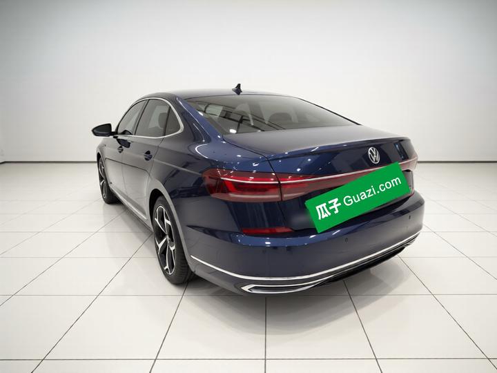 Passat 2023 330TSI Premium photo 4